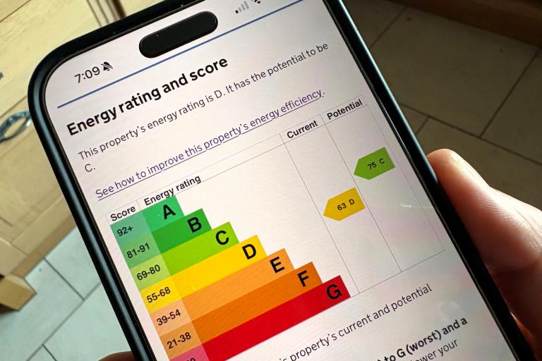 Measuring home energy efficiency: EPCs and legal energy standards
